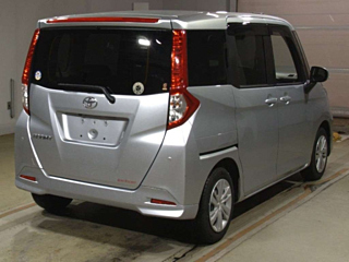 TOYOTA ROOMY 2023