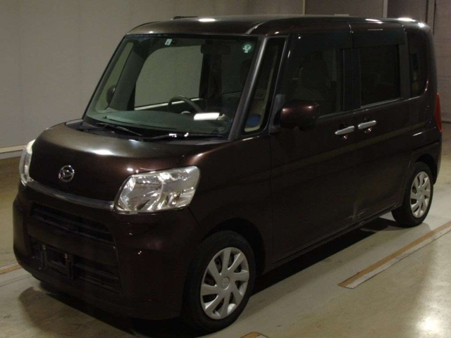 DAIHATSU TANTO 2014