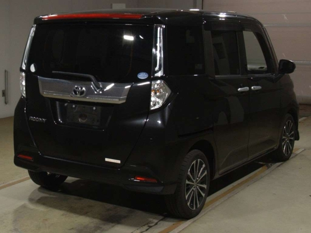 TOYOTA ROOMY 2020