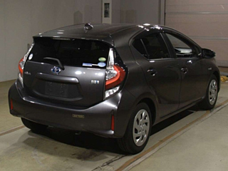 TOYOTA AQUA 2018
