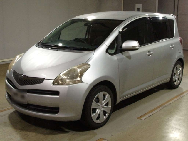 TOYOTA RACTIS 2010
