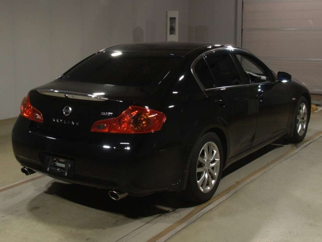 NISSAN SKYLINE 2009