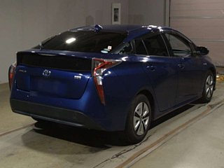 TOYOTA PRIUS 2016