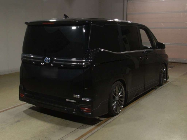 TOYOTA VOXY 2022