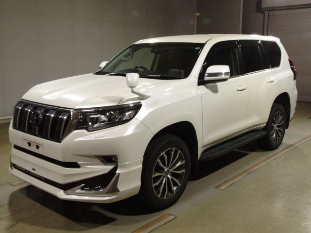 TOYOTA LAND CRUISER PRADO 2019