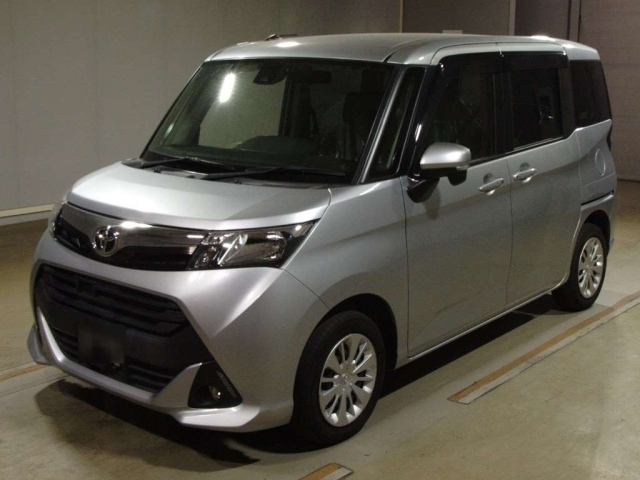 TOYOTA TANK 2018