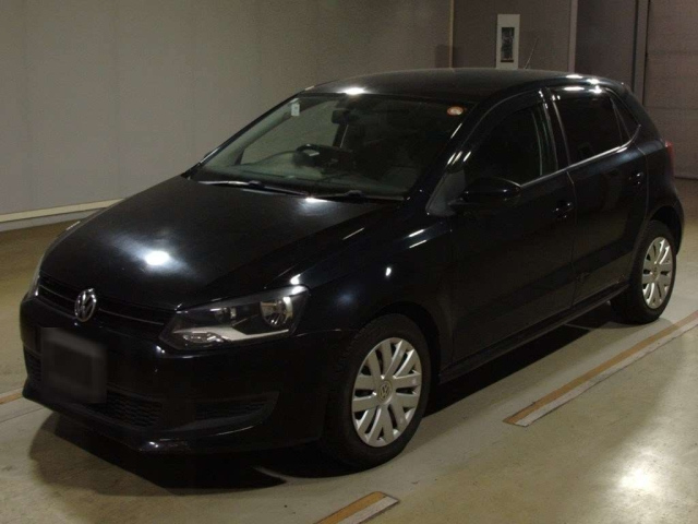 VOLKSWAGEN POLO 2013
