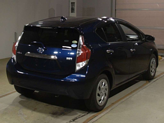 TOYOTA AQUA 2016