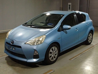 TOYOTA PRIUS 2016
