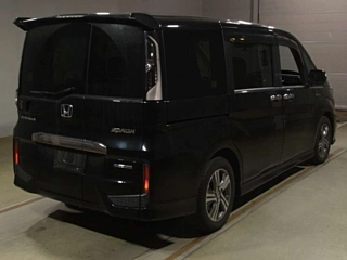 HONDA STEP WAGON 2017
