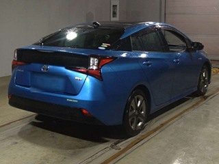 TOYOTA PRIUS 2019