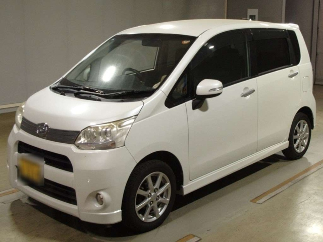 DAIHATSU MOVE 2011