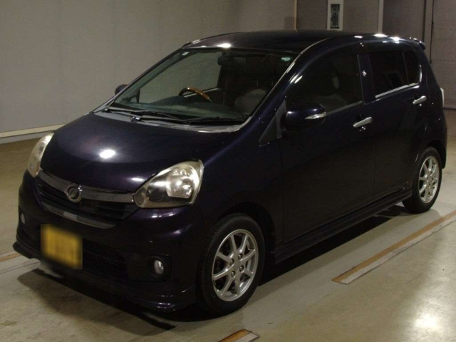 DAIHATSU MIRA E S 2013