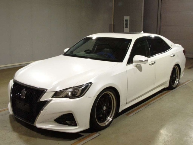 TOYOTA CROWN 2013