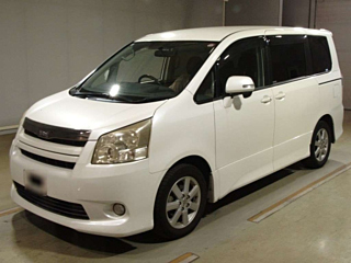 TOYOTA NOAH 2008
