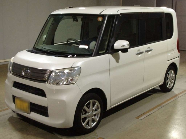 DAIHATSU TANTO 2014