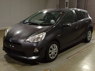 TOYOTA AQUA 2014