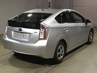 TOYOTA PRIUS 2015