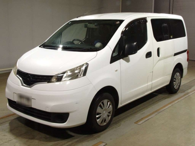 NISSAN NV200 2017