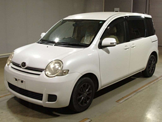 TOYOTA SIENTA 2010