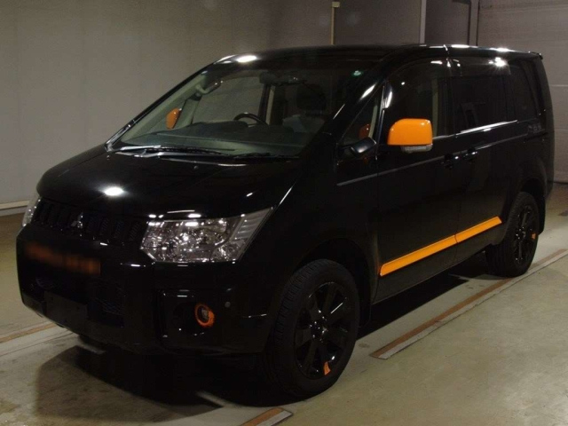 MITSUBISHI DELICA D5 2018
