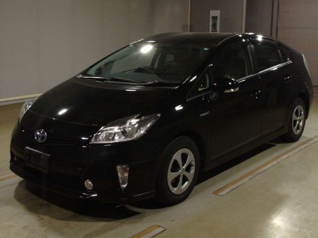 TOYOTA PRIUS 2014