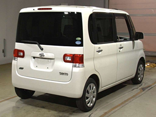 DAIHATSU TANTO 2013