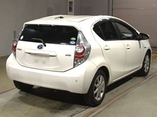 TOYOTA AQUA 2013