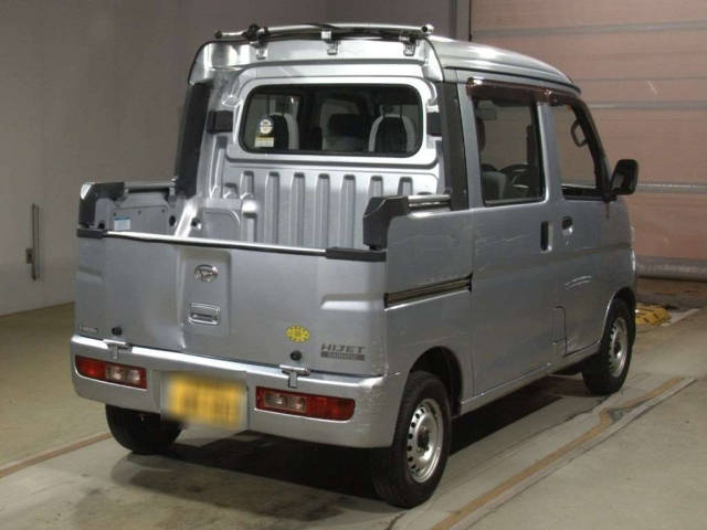 DAIHATSU HIJET VAN 2013