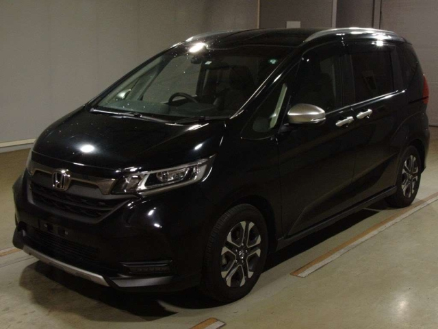 HONDA FREED 2023