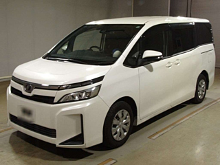 TOYOTA VOXY 2018