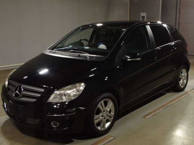 MERCEDES BENZ B CLASS 2011