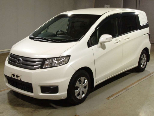 HONDA FREED 2012