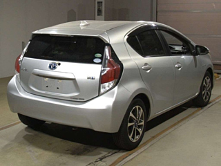 TOYOTA AQUA 2015