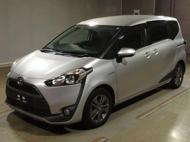 TOYOTA SIENTA 2015
