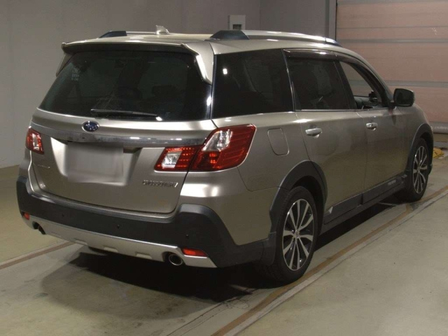 SUBARU EXIGA 2016