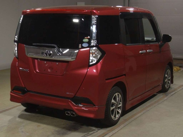 TOYOTA TANK 2018