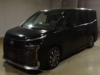 TOYOTA VOXY 2022