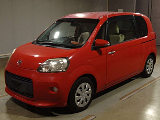 TOYOTA PORTE 2013