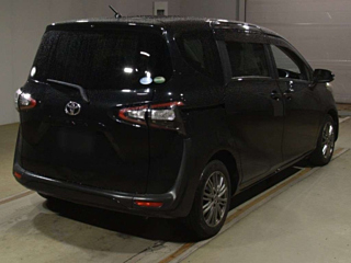 TOYOTA SIENTA 2015