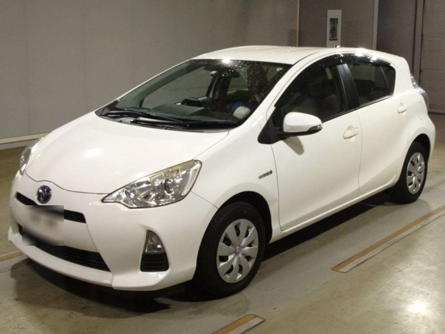 TOYOTA AQUA 2014