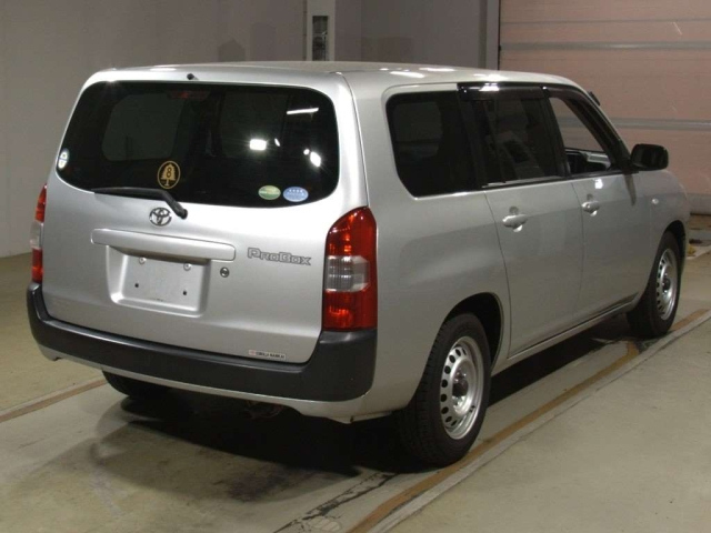 TOYOTA PROBOX 2017