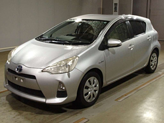 TOYOTA AQUA 2012