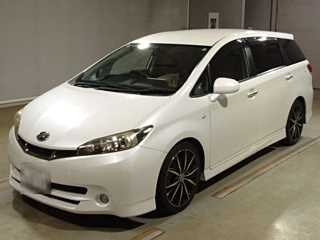 TOYOTA WISH 2011