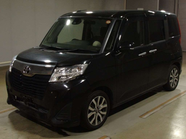 TOYOTA ROOMY 2017