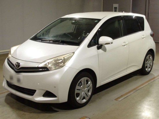 TOYOTA RACTIS 2012