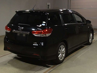 TOYOTA WISH 2009