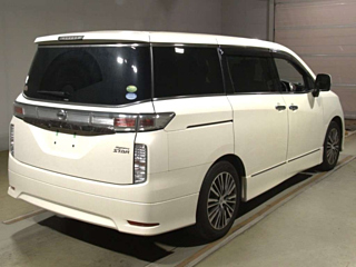 NISSAN ELGRAND 2017