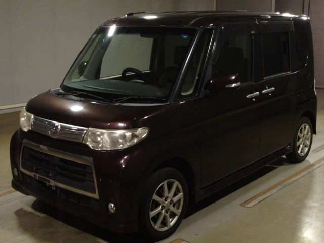DAIHATSU TANTO 2012