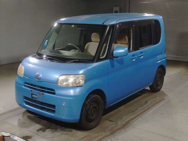 DAIHATSU TANTO 2008